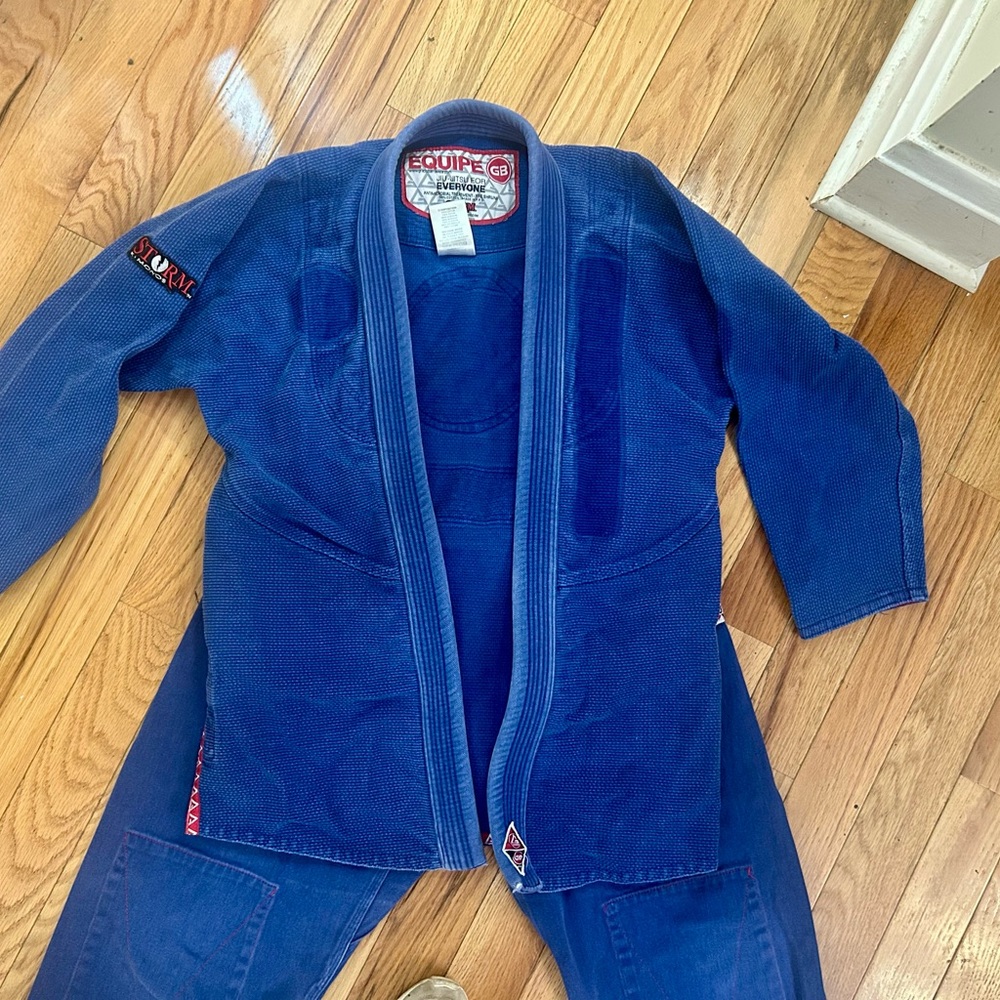 Equipe Gracie Barra Blue Martial Arts Gi